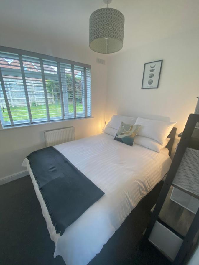 Beau - Brambles Chine, Colwell Bay - 5 Star Wifi - Short Walk To The Hut And Beach - 1 Night Stays Available - Ferry Offers Freshwater Exteriér fotografie