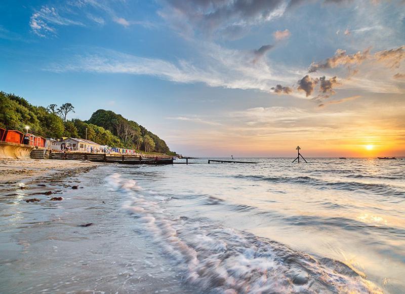 Beau - Brambles Chine, Colwell Bay - 5 Star Wifi - Short Walk To The Hut And Beach - 1 Night Stays Available - Ferry Offers Freshwater Exteriér fotografie