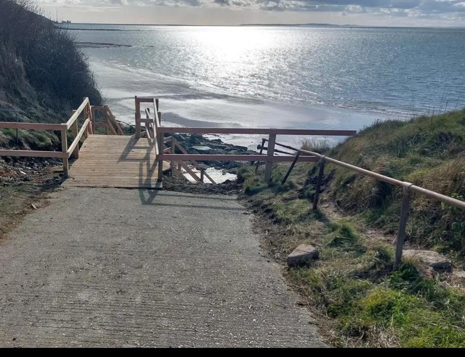 Beau - Brambles Chine, Colwell Bay - 5 Star Wifi - Short Walk To The Hut And Beach - 1 Night Stays Available - Ferry Offers Freshwater Exteriér fotografie
